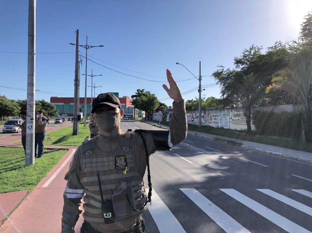 SMTT realizará ação educativa do Maio Amarelo na faixa de pedestres do Terminal DIA nesta quinta, 6 - SMTT Aracaju